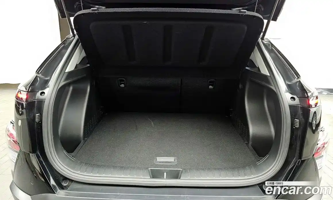 Hyundai Kona 2023 1.6 Автомат в Москве № 92086, фото 13