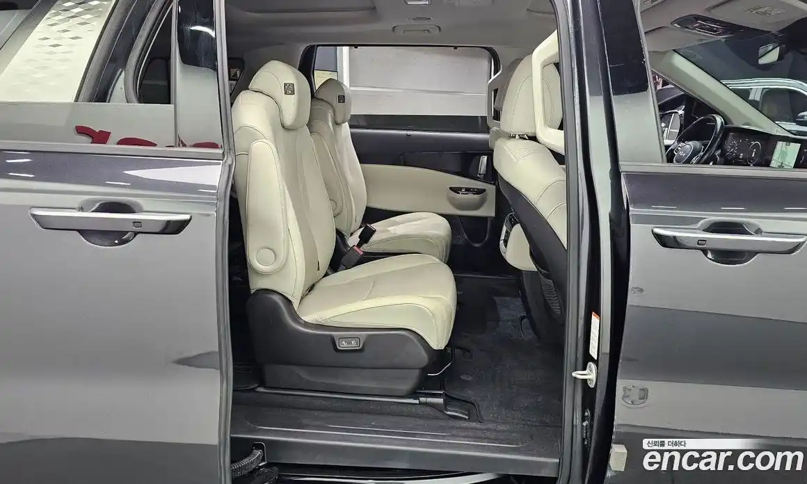 Kia Canival 2022 2.2 Автомат в Москве № 101356, фото 14