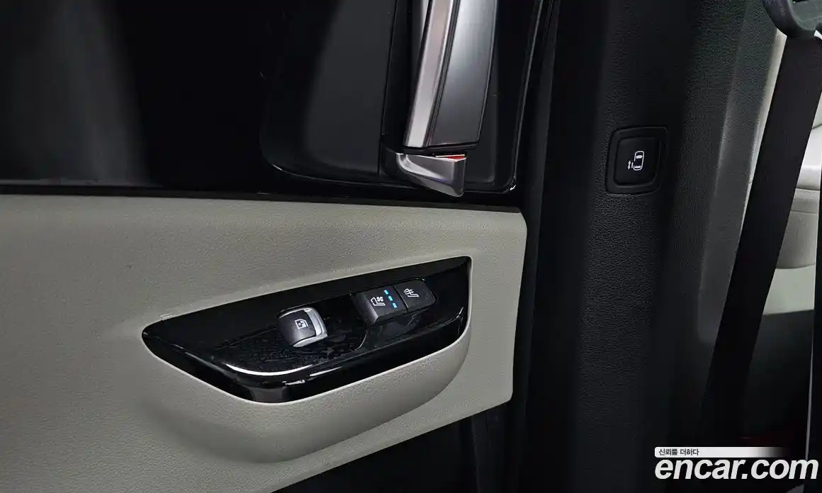 Kia Canival 2022 2.2 Автомат в Москве № 101356, фото 2