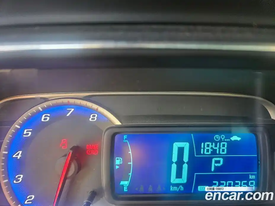 Chevrolet Trax 2015 1.4 Автомат в Москве № 105414, фото 13