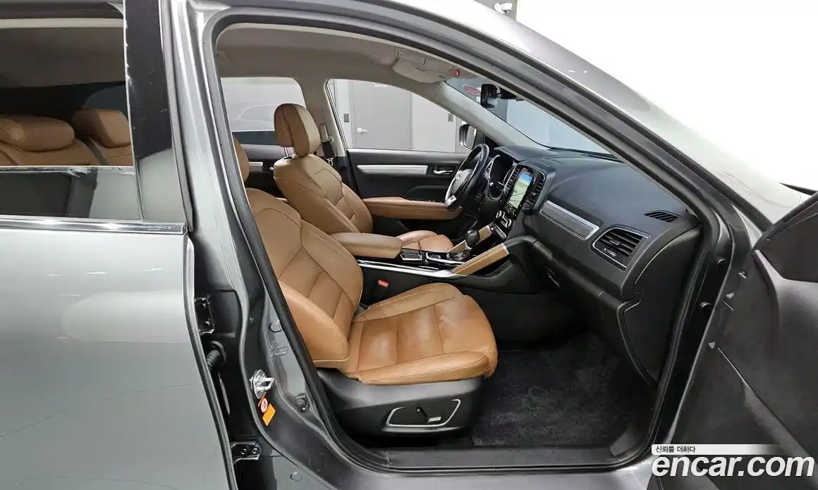 Renault QM6 2021 2.0 Автомат в Москве № 107545, фото 19