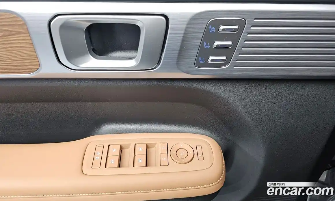 Hyundai Santa Fe 2024 1.6 Автомат в Москве № 108129, фото 15