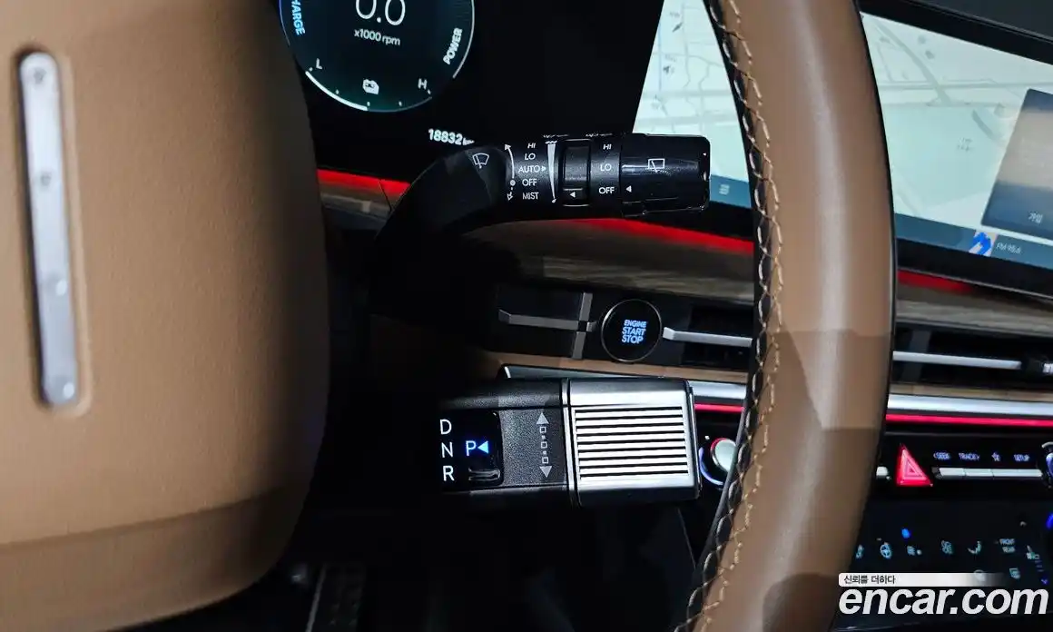 Hyundai Santa Fe 2024 1.6 Автомат в Москве № 108129, фото 20