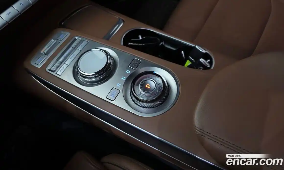 Genesis GV70 2022 2.5 Автомат в Москве № 118101, фото 20