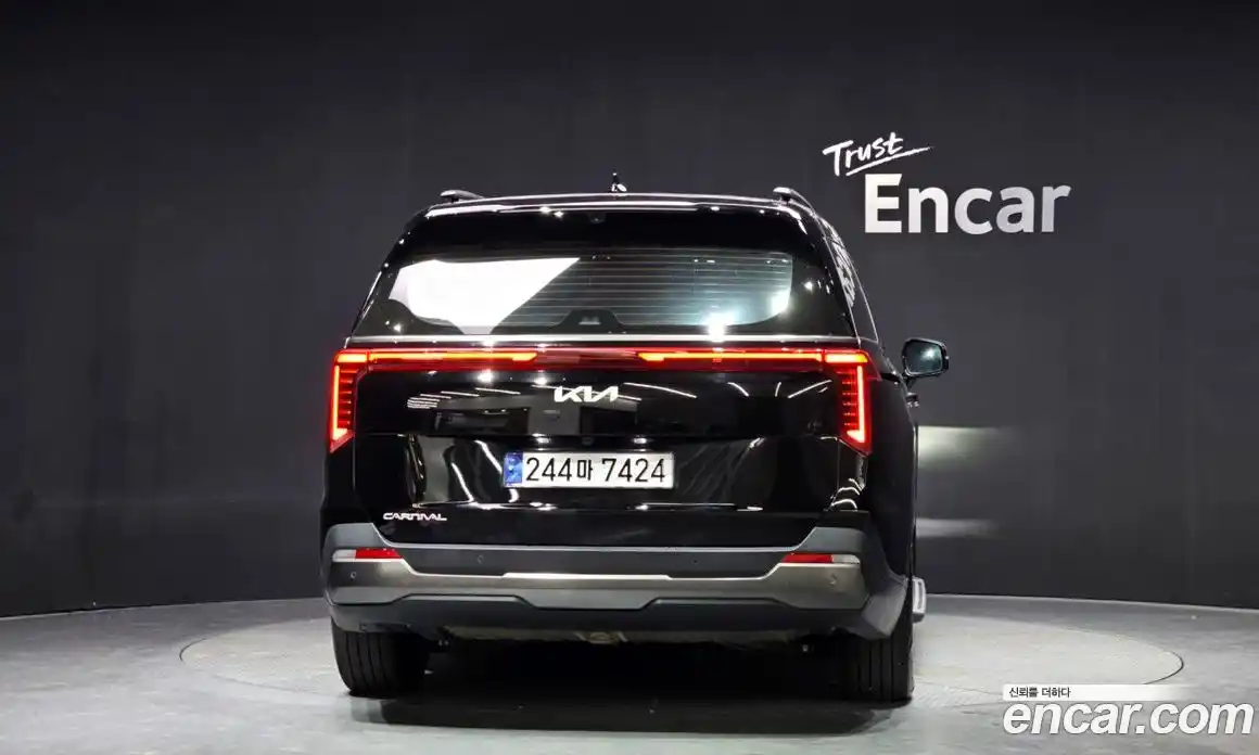 Kia Canival 2025 2.2 Автомат в Москве № 120156, фото 17