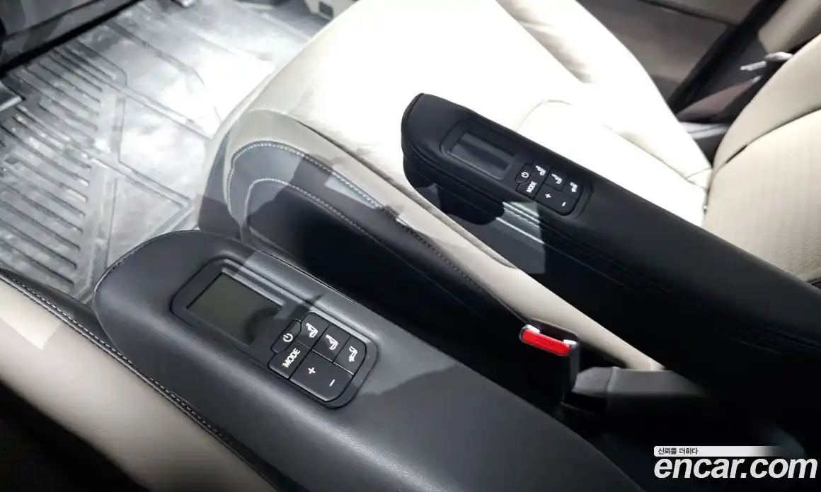 Kia Canival 2025 2.2 Автомат в Москве № 120156, фото 4