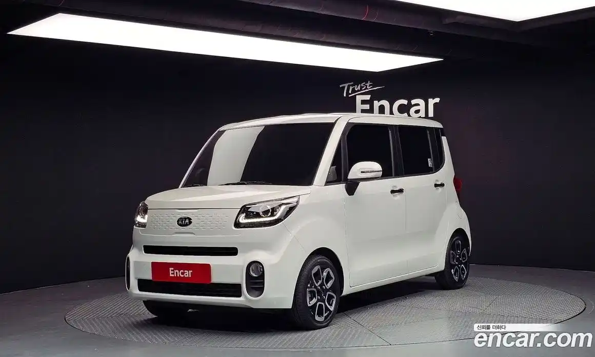 Kia Ray 2021 1.0 Автомат в Москве № 120638, фото 1