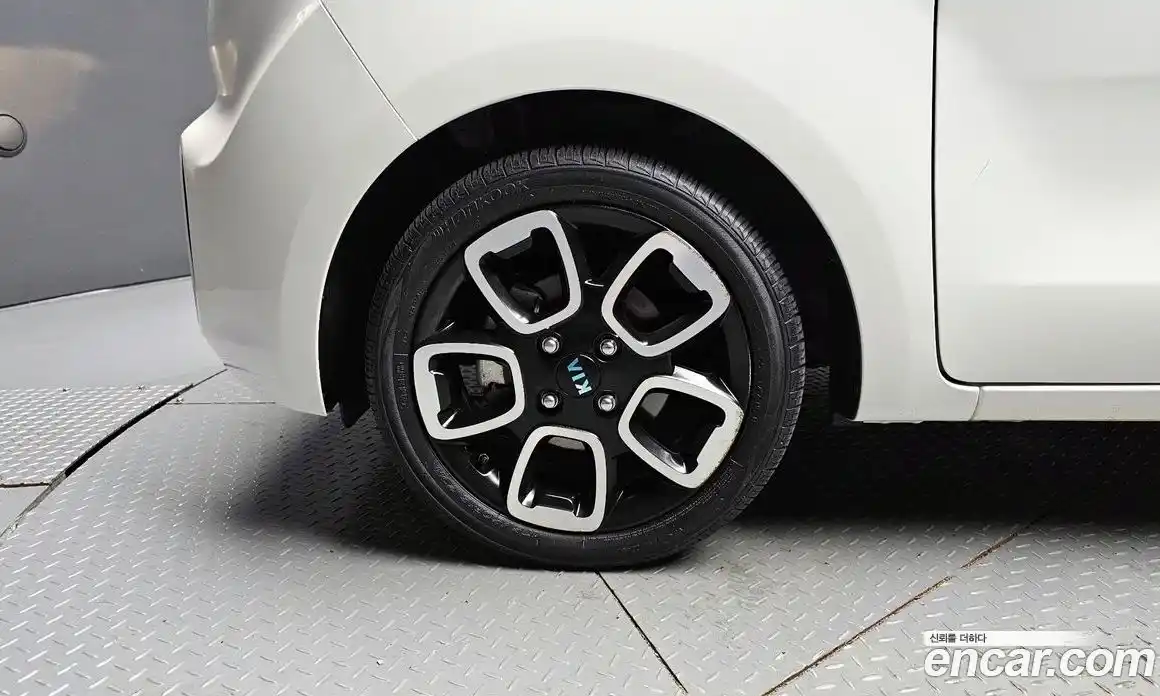 Kia Ray 2021 1.0 Автомат в Москве № 120638, фото 5