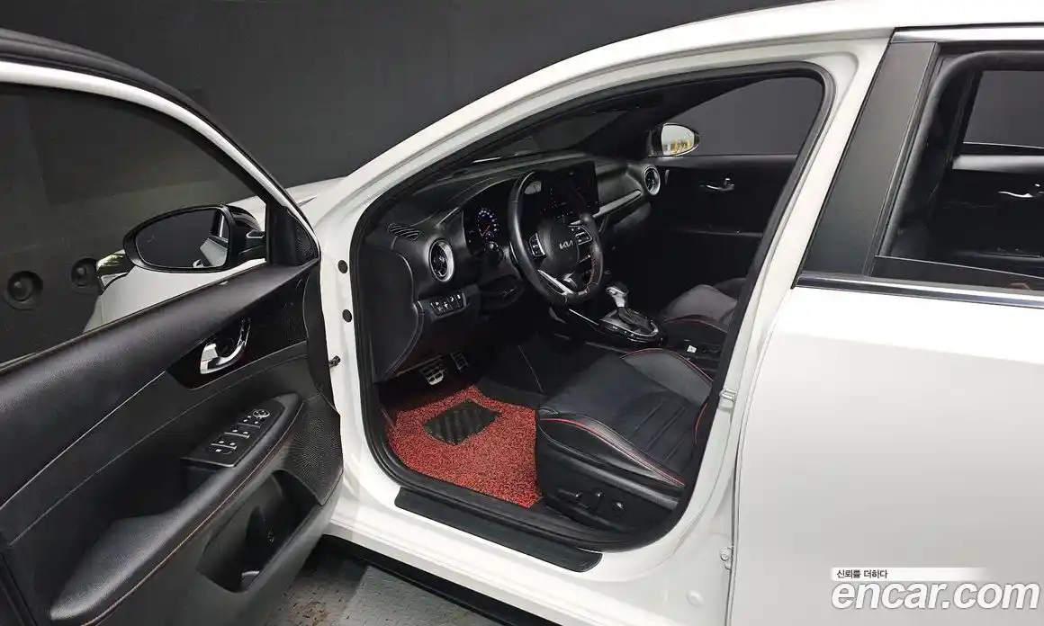 Kia K3 2022 1.6 Автомат в Москве № 121017, фото 3