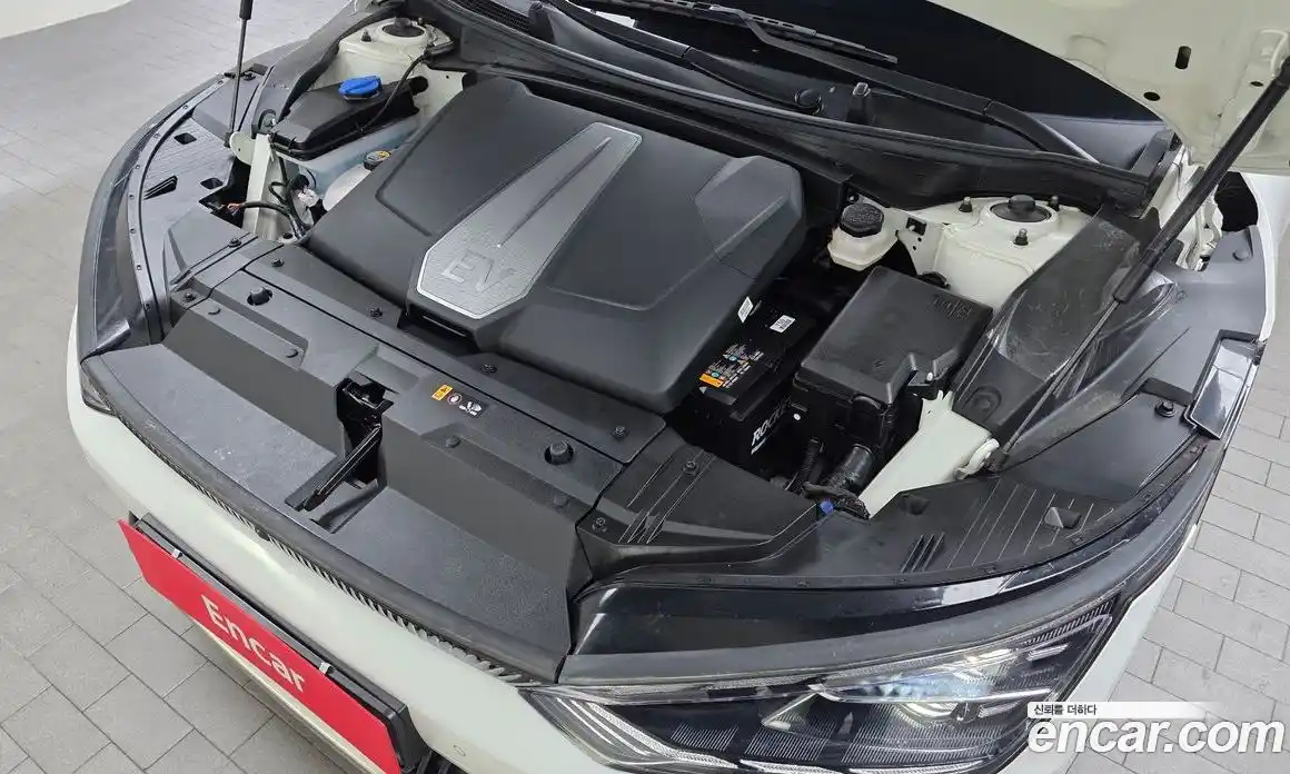 Kia EV6 2024 0.1 Автомат в Москве № 121715, фото 13