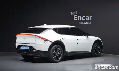 Kia EV6 2024 0.1 Автомат в Москве № 121715, миниатюра 2