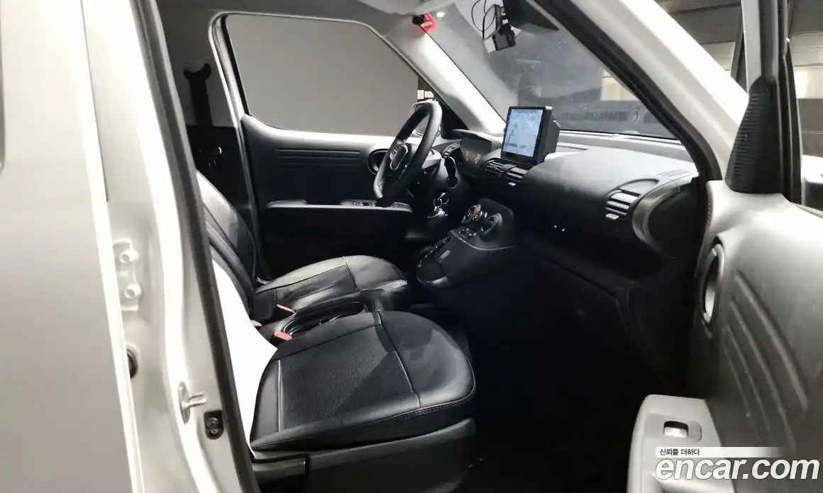 Hyundai Casper 2023 1.0 Автомат в Москве № 126370, фото 15