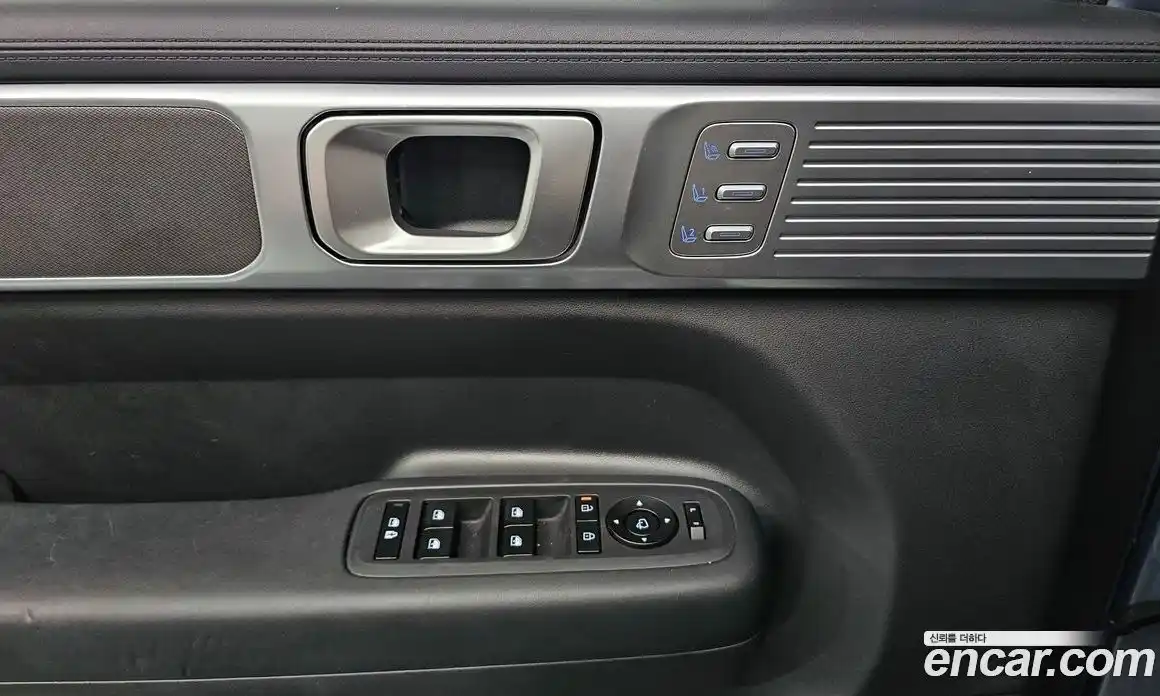 Hyundai Santa Fe 2024 1.6 Автомат в Москве № 126769, фото 1