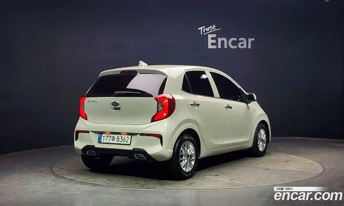 Kia Morning 2021 1.0 Автомат в Москве № 127280, фото 19