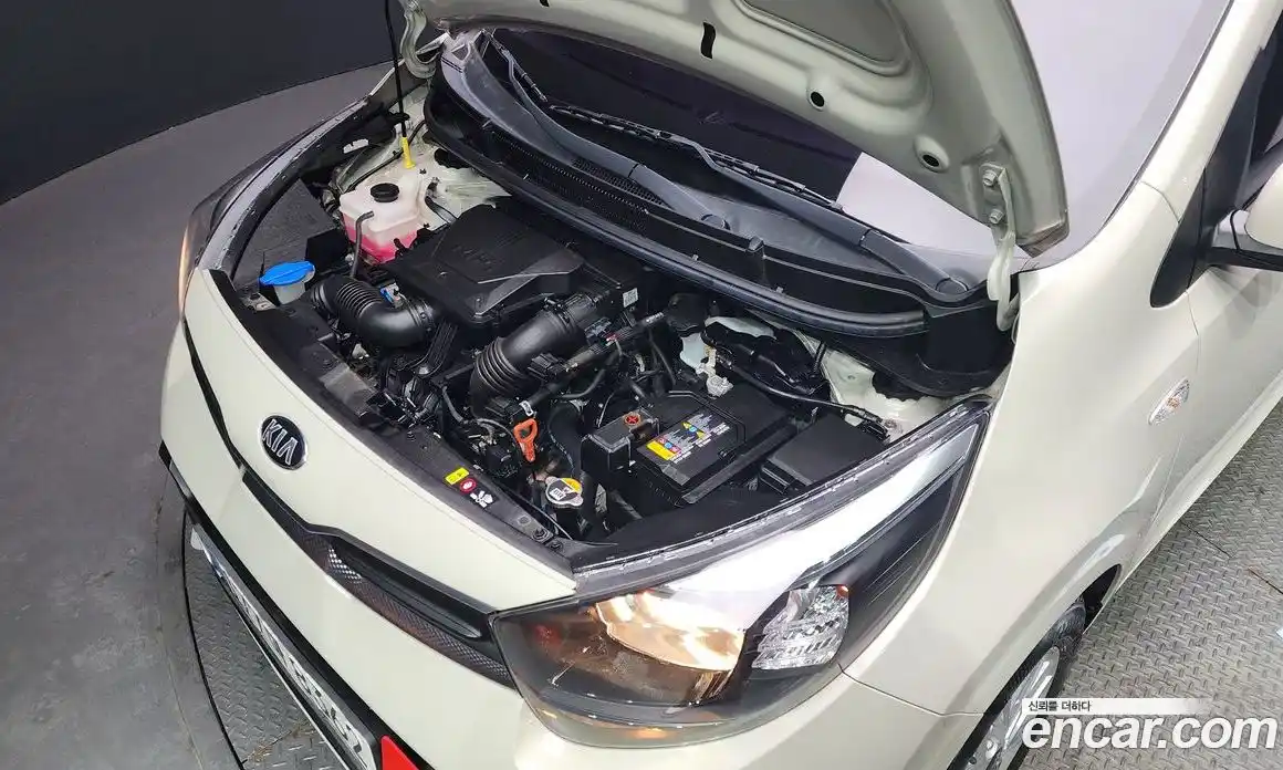 Kia Morning 2021 1.0 Автомат в Москве № 127280, фото 8