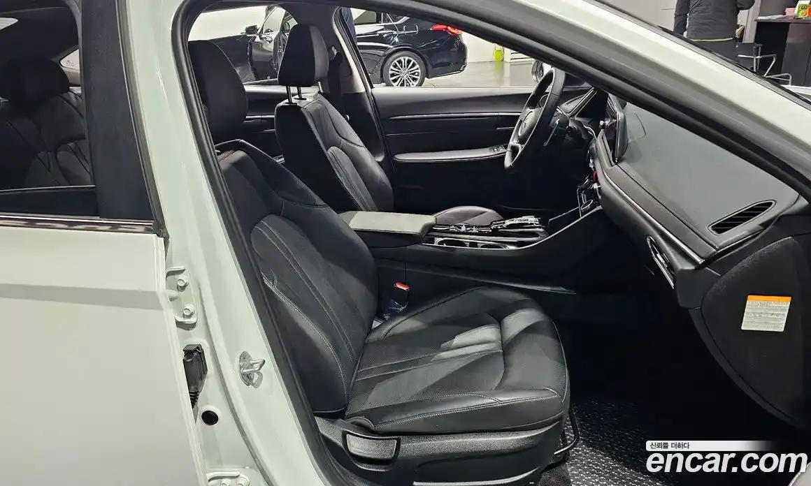 Hyundai Sonata 2022 2.0 Автомат в Москве № 127908, фото 8