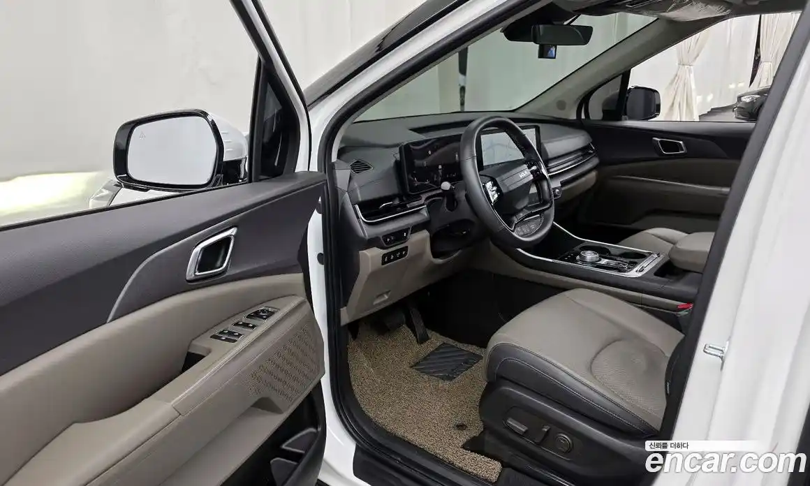 Kia Canival 2025 3.5 Автомат в Москве № 127925, фото 1