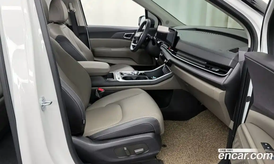 Kia Canival 2025 3.5 Автомат в Москве № 127925, фото 8