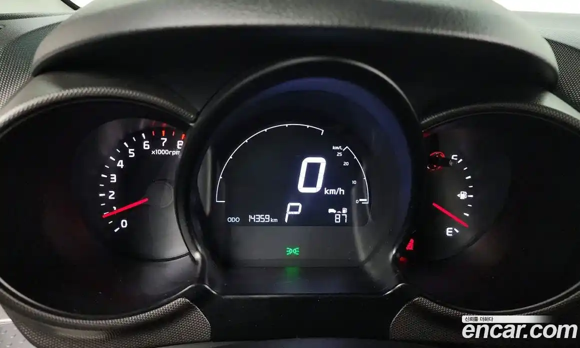 Kia Ray 2019 1.0 Автомат в Москве № 128579, фото 16