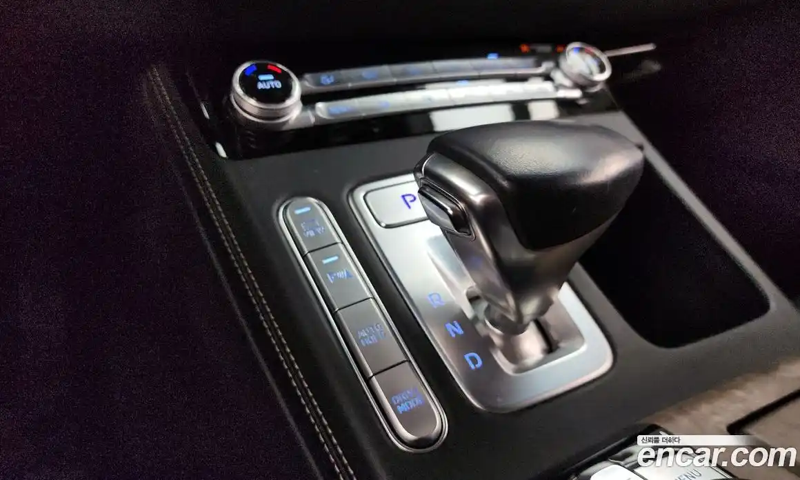 Genesis G90 2019 5.0 Автомат в Москве № 129326, фото 8