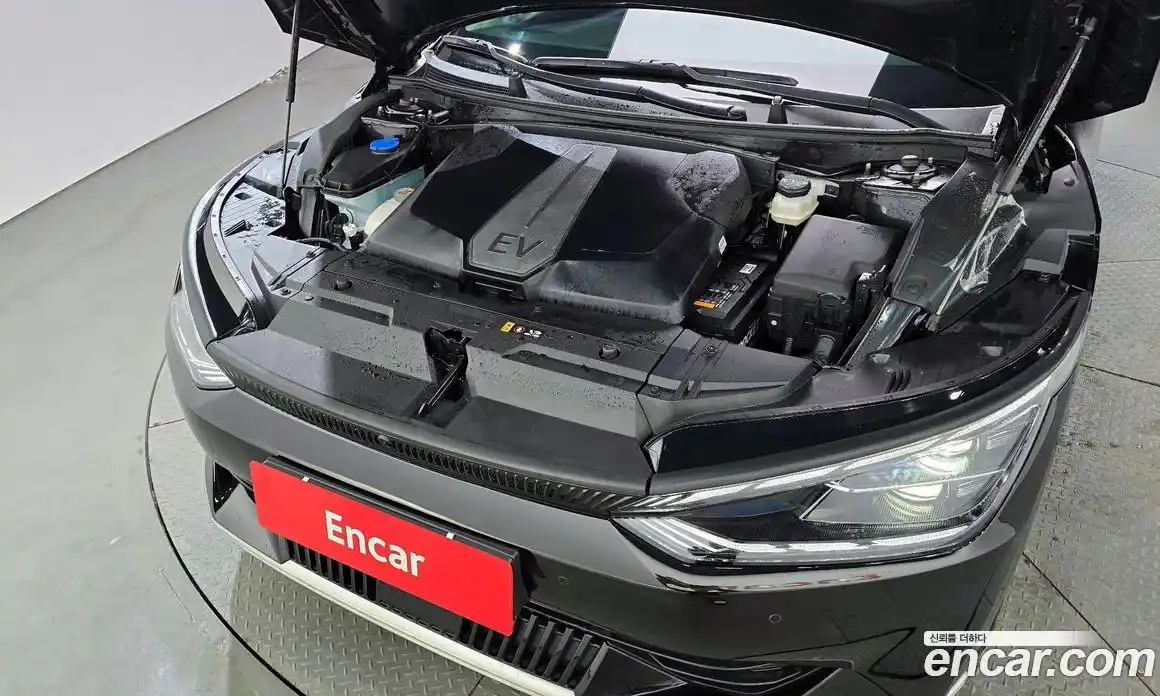 Kia EV6 2023 0.1 Автомат в Москве № 130204, фото 19