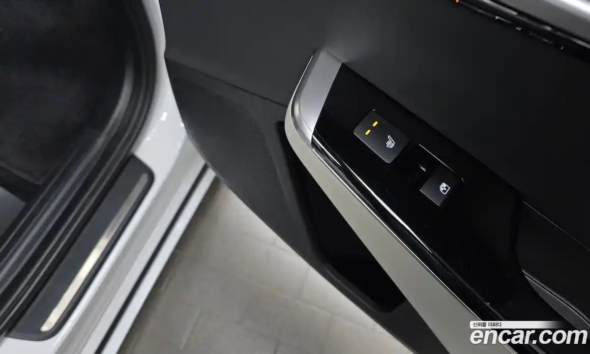 Kia EV6 2023 0.1 Автомат в Москве № 131606, фото 5