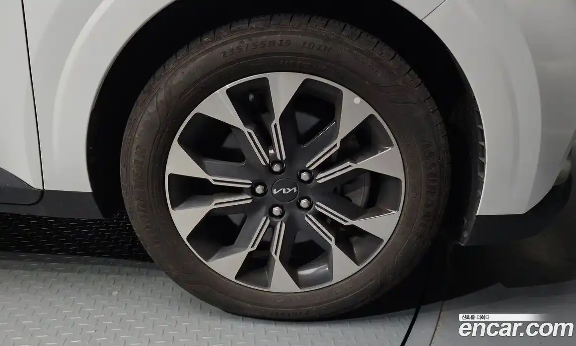 Kia Canival 2023 3.5 Автомат в Москве № 131905, фото 10