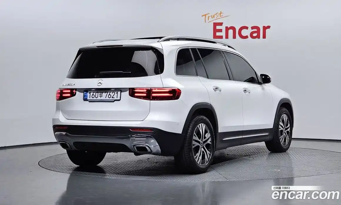 Mercedes-Benz GLB-Class 2024 1.9 Автомат в Москве № 134865, фото 10