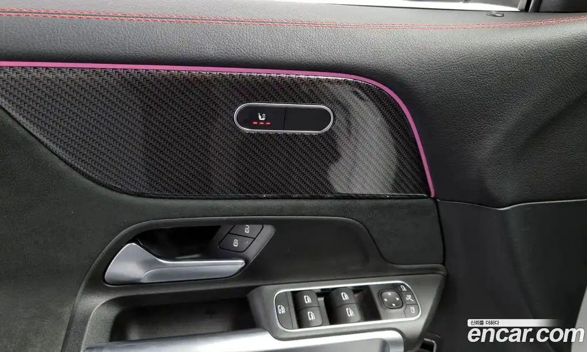 Mercedes-Benz GLB-Class 2022 2.0 Автомат в Москве № 135056, фото 17