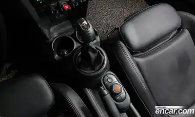 Mini Cooper 2018 1.5 Автомат в Москве № 135810, миниатюра 4