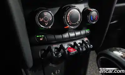 Mini Cooper 2018 1.5 Автомат в Москве № 135810, миниатюра 6