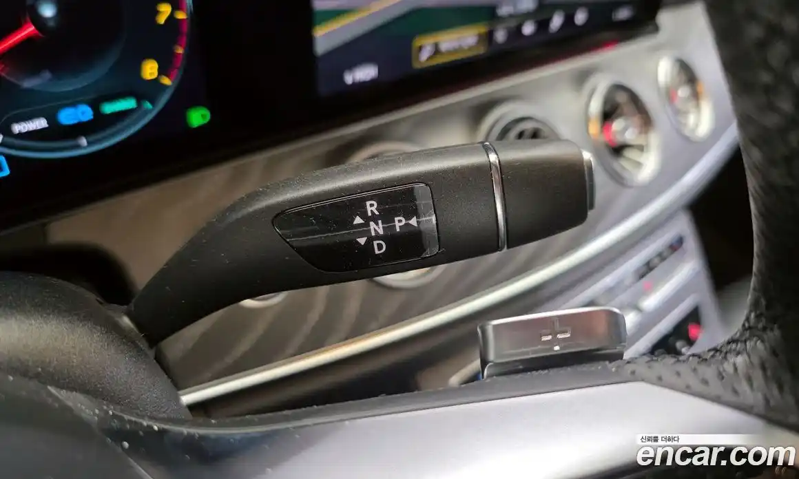 Mercedes-Benz CLS-Class 2023 3.0 Автомат в Москве № 137737, фото 13