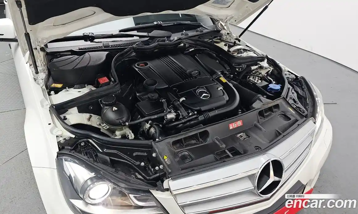 Mercedes-Benz C-Class 2013 1.8 Автомат в Москве № 150729, фото 2