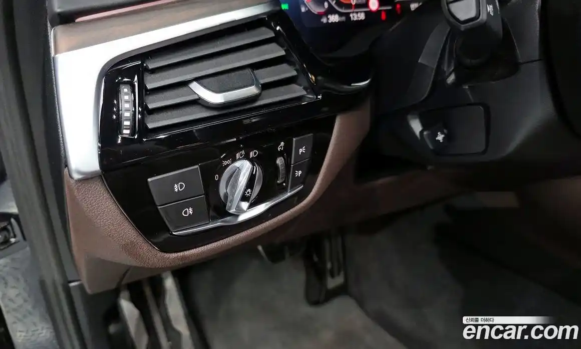 BMW 5-Series 2020 2.0 Автомат в Москве № 157294, фото 9