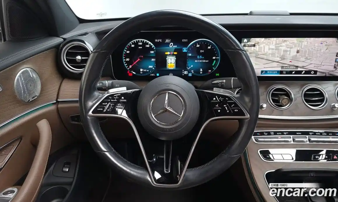 Mercedes-Benz E-Class 2022 1.9 Автомат в Москве № 158151, фото 16