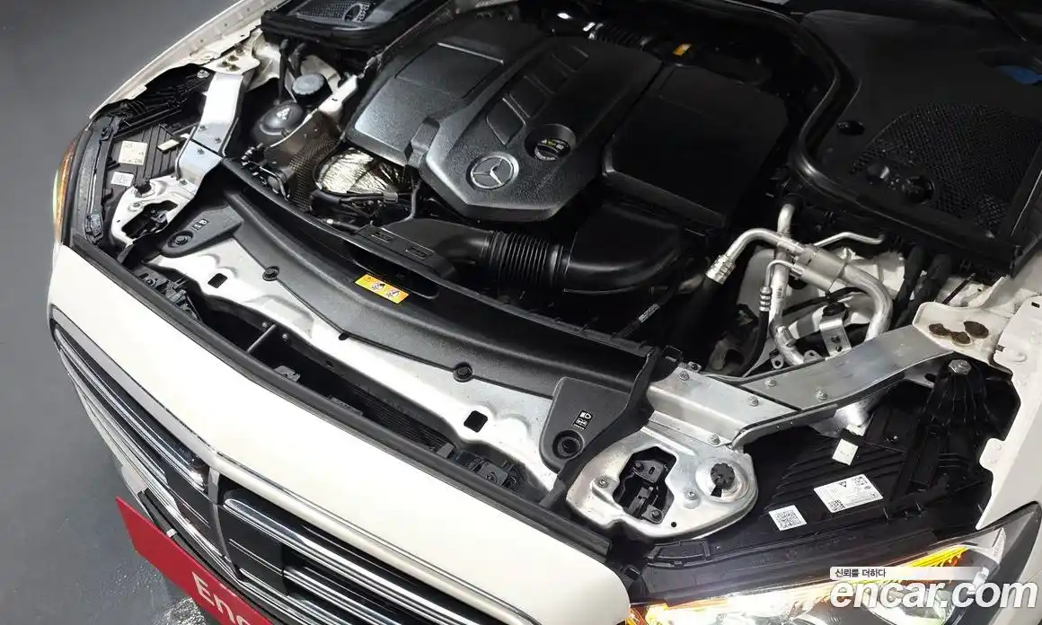 Mercedes-Benz E-Class 2022 1.9 Автомат в Москве № 158151, фото 17