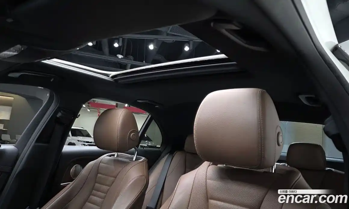 Mercedes-Benz E-Class 2022 1.9 Автомат в Москве № 158151, фото 10