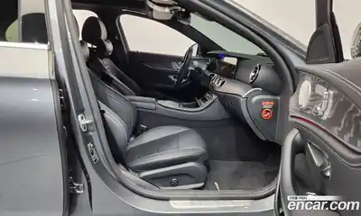 Mercedes-Benz E-Class 2021 2.0 Автомат в Москве № 160346, миниатюра 12