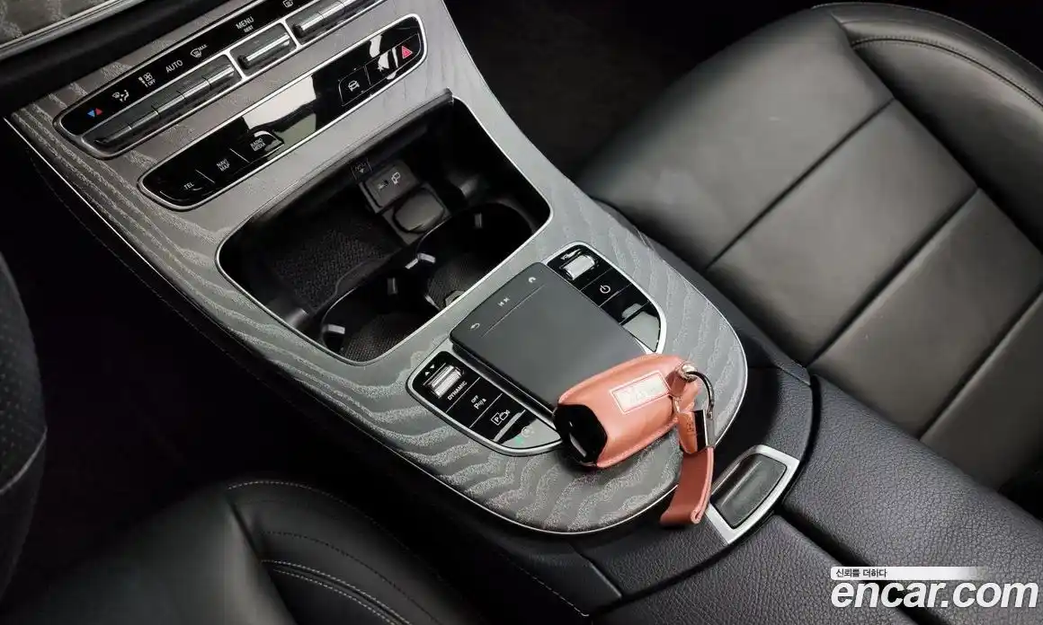 Mercedes-Benz E-Class 2021 2.0 Автомат в Москве № 160346, фото 14