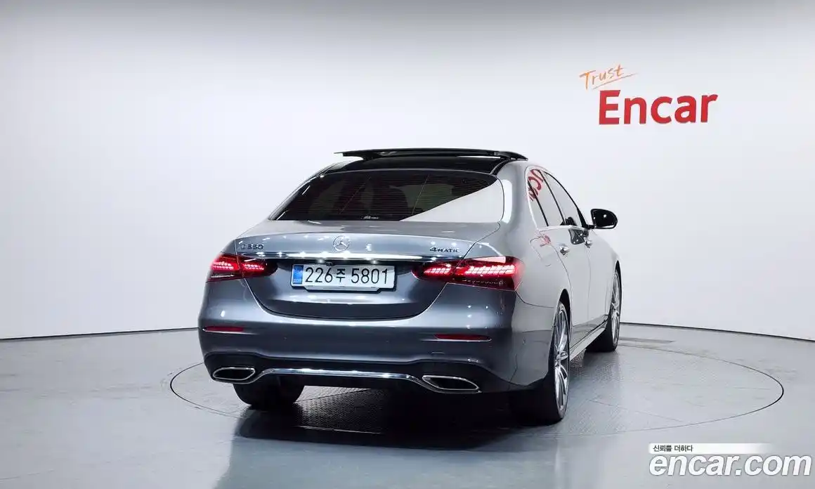 Mercedes-Benz E-Class 2021 2.0 Автомат в Москве № 160346, фото 17