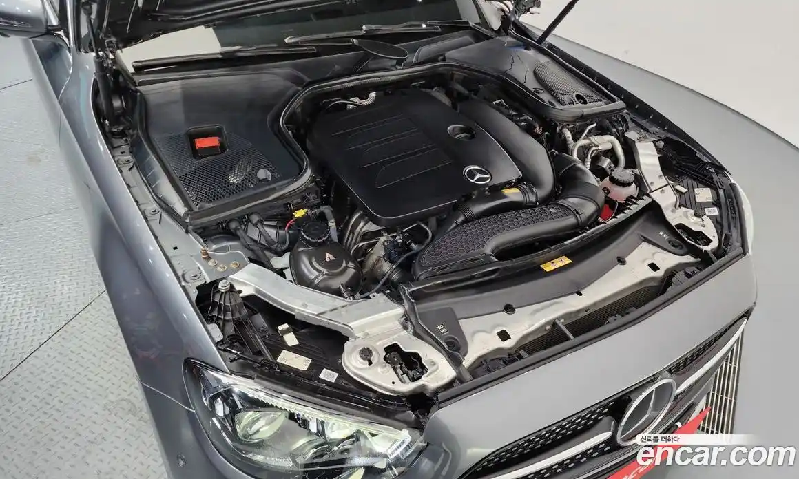 Mercedes-Benz E-Class 2021 2.0 Автомат в Москве № 160346, фото 9