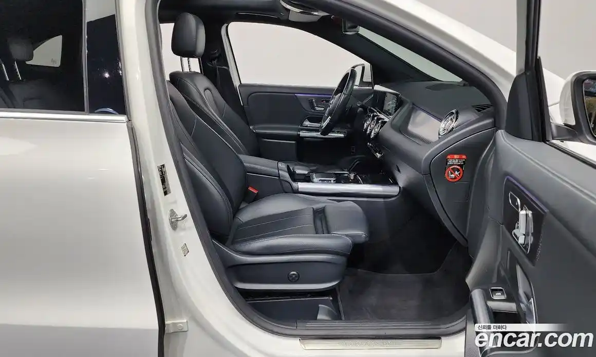 Mercedes-Benz GLA-Class 2021 2.0 Автомат в Москве № 160392, фото 18