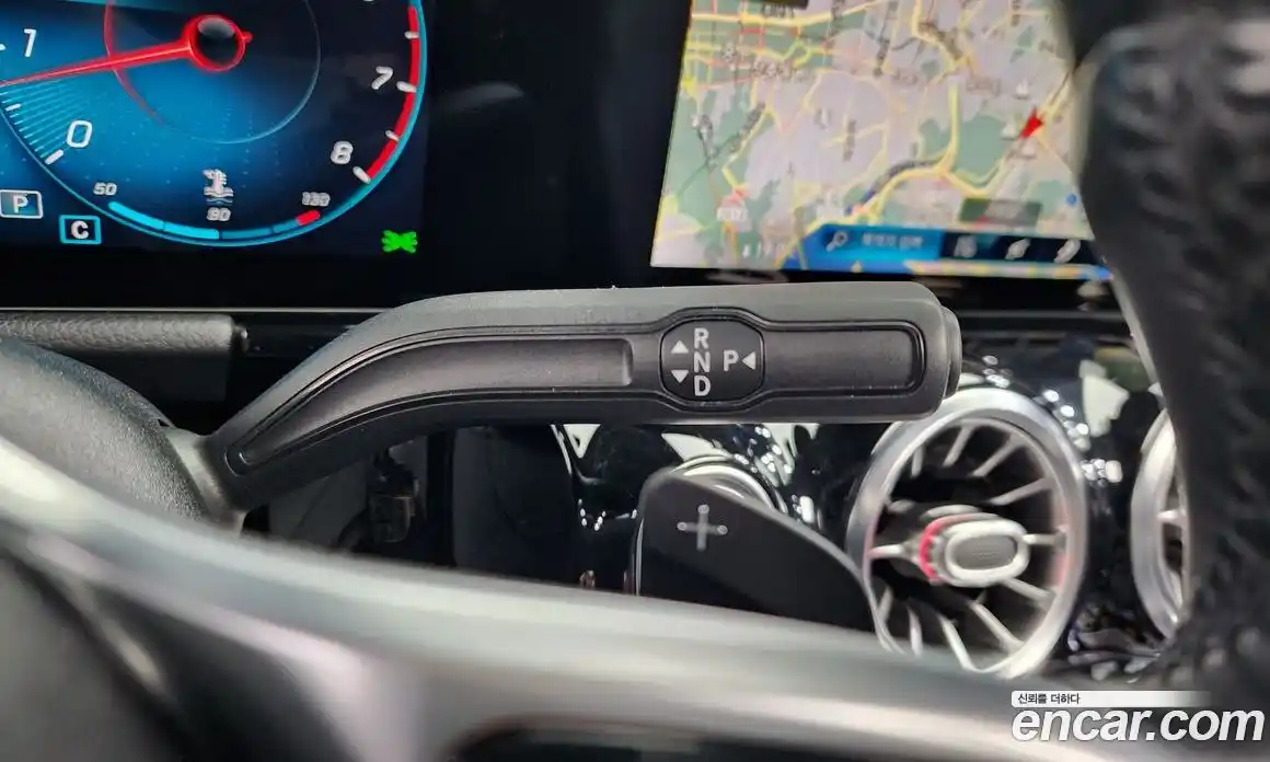 Mercedes-Benz GLA-Class 2021 2.0 Автомат в Москве № 160392, фото 20