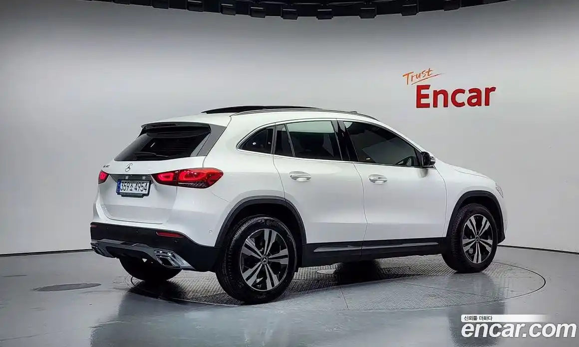 Mercedes-Benz GLA-Class 2021 2.0 Автомат в Москве № 160392, фото 3