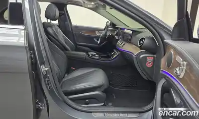 Mercedes-Benz E-Class, 2017