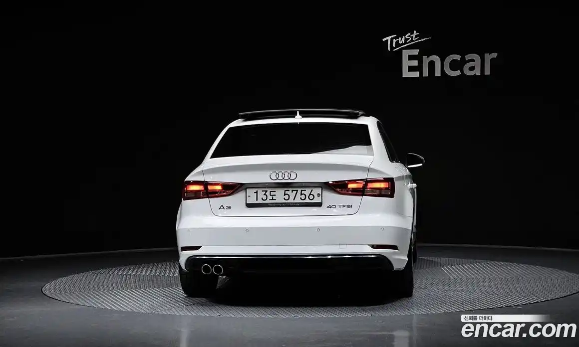 Audi A3 2018 2.0 Автомат в Москве № 162322, фото 1