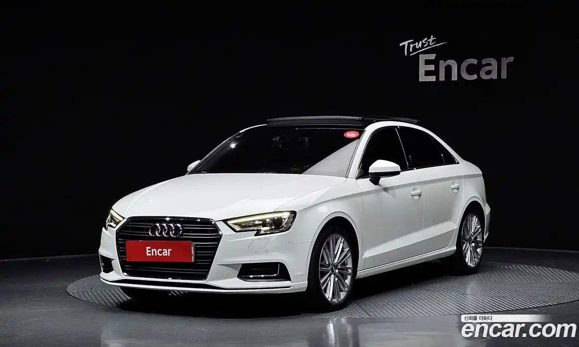Audi A3 2018 2.0 Автомат в Москве № 162322, фото 15