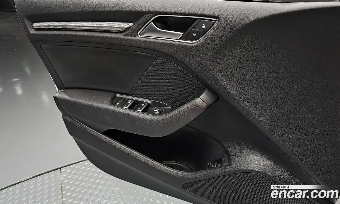 Audi A3 2018 2.0 Автомат в Москве № 162322, фото 17