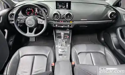 Audi A3 2018 2.0 Автомат в Москве № 162322, миниатюра 3