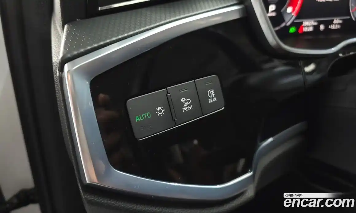 Audi Q3 2020 2.0 Автомат в Москве № 162772, фото 9